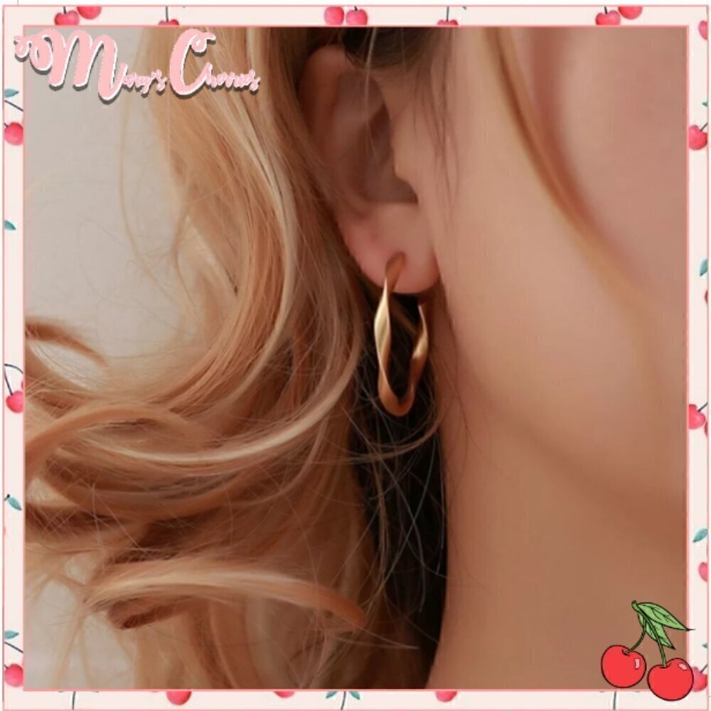 🍒 LAST! Twisty Hoop Earrings
